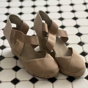 Adrienne Vittadini wedges size 7